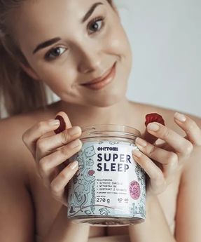 Oh!Tomi Supersleep cherry-flavoured melatonin gummies for sleep with vitamins for children and adults 60 pcs