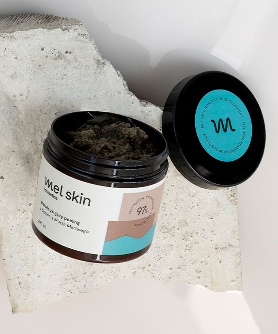 Mel Skin detoxifying scrub with Dead Sea mud