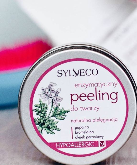 Smoothing Enzymatic Face Scrub Improving Skin Texture Sylveco