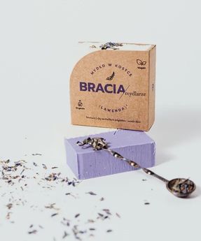 Jabón en barra efecto analgésico e hidratante de lavanda con aceite de arroz y manteca de karité Bracia Mydlarze