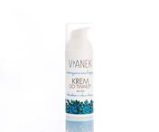 Intensiv feuchtigkeitsspendende Creme mit Akacay Robin für Haut, die Vianek Feuchtigkeit benötigt