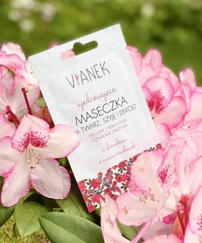 Straffende Gesichts-, Hals- und Dekolletémaske mit Vianek Erdbeerfruchtextrakt