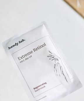 Regenerating Hand Mask in Gloves with Retinol and SPF 20 Handy Lab