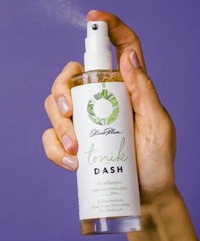 Moisturising Toner with Green Tea, Aloe, and Hyaluronic Acid Dash Olivia Plum 