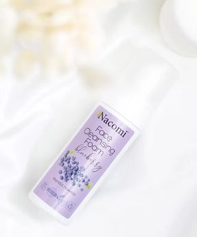 Nacomi face cleansing foam with blueberry extract