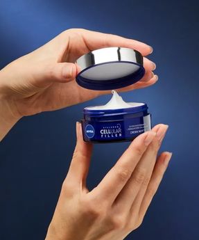 Oval Shaping Night Modeling Anti-Wrinkle Cream Hyaluron Cellular Filler Nivea