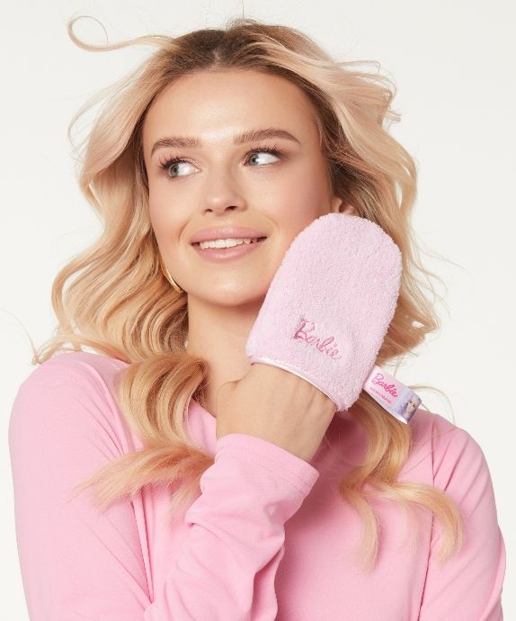 Mănușă pentru curățarea feței și demachiere Barbie Water-Only Cleansing Mitt Cosy Rosy Glov