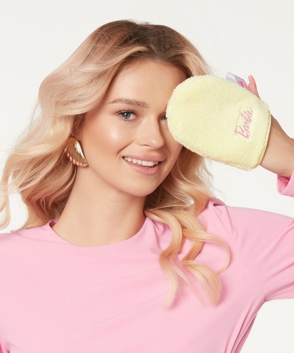 Veido valymo ir makiažo valiklio pirštinė Barbie Water-Only Cleansing Mitt Ivory Glov