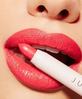 Vitamin Shameless Lip Crayon ajakvaj shea Frizzante Rose Jusee vajjal