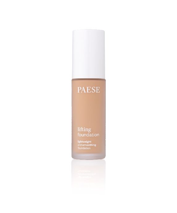 Lifting Face Foundation mit einer natürlichen Farbe Paese