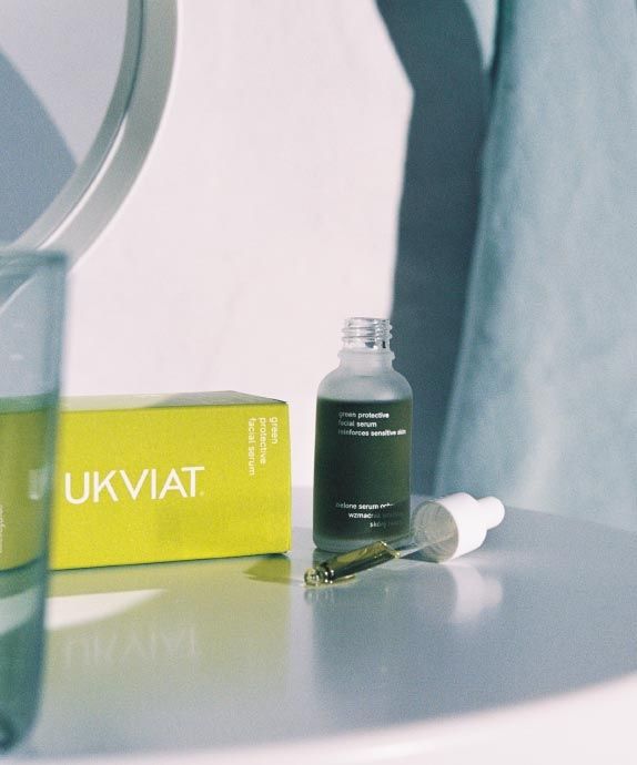 Green Protective Serum for Irritated and Reddened Skin Strengthening Ukviat 