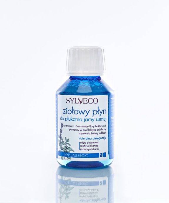 Sylveco herbal mouthwash with natural extracts without alcohol